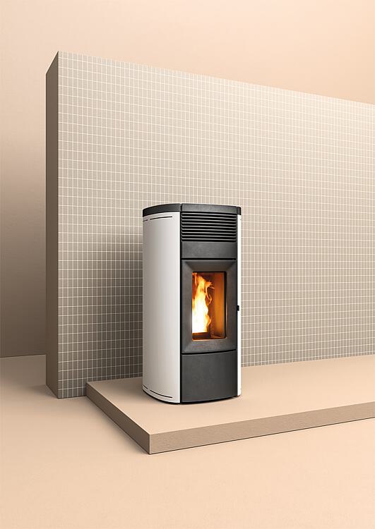 MCZ Pelletofen Musa Hydromatic M2+ 17,7 kW Heizung Silber Ofen wassergeführt