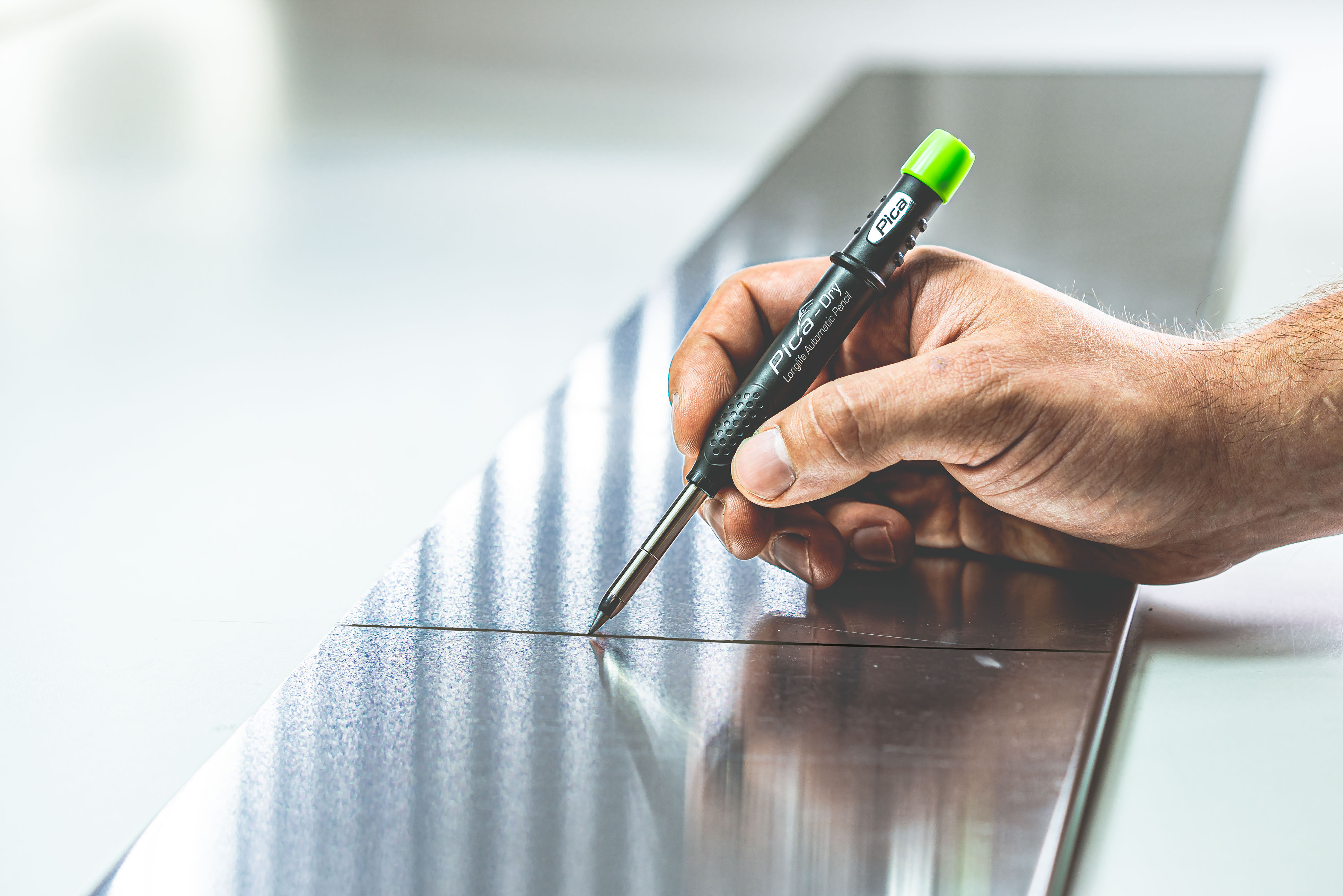Baumarker Pica Dry 3030 Graphitmine Holz Metall Kunststoff Glas und Keramik